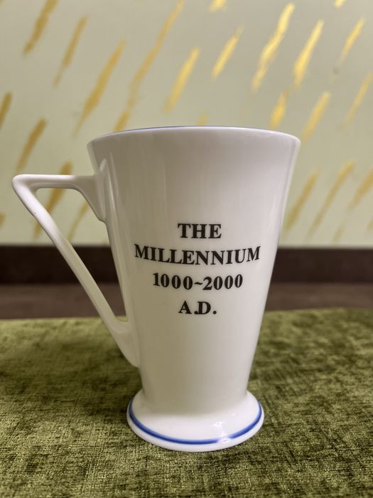 Чашка фарфоровая, Англия.