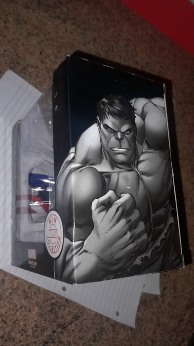 Estátua  capitao america