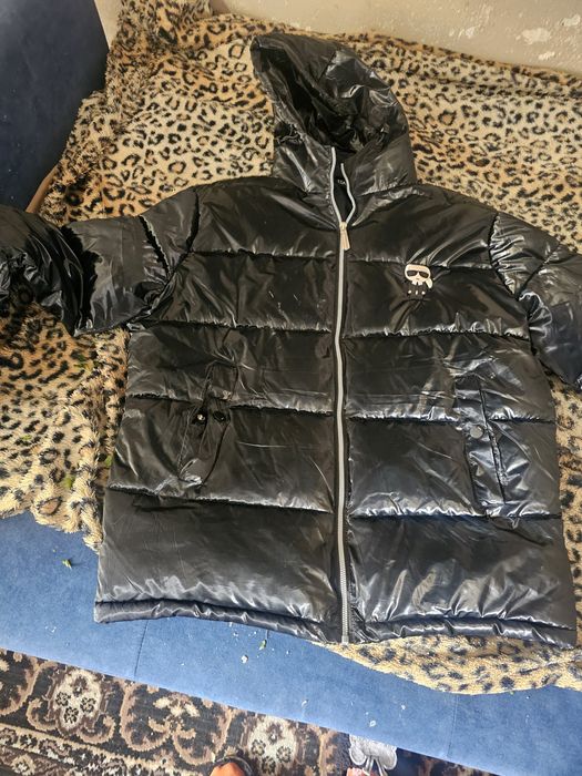Piekna zimowa kurtka orginalna  karl 150 lagefeld czarna jak.nlwa cena