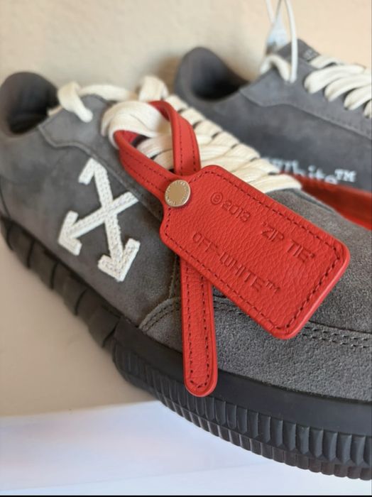 Off white vulcanized low