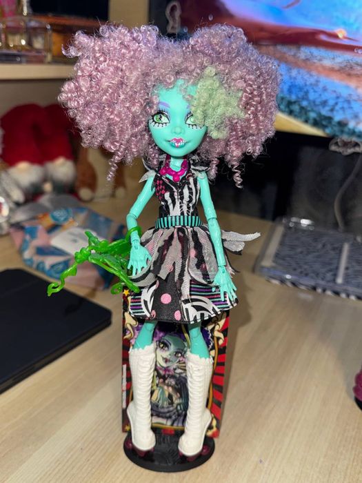 Honey Swamp Freak du Chic Monster high