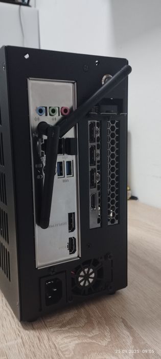 Ultrakompaktowy Game Monster: i5-12400+16Gb DDR4+RTX 3060–Czarny/Biały