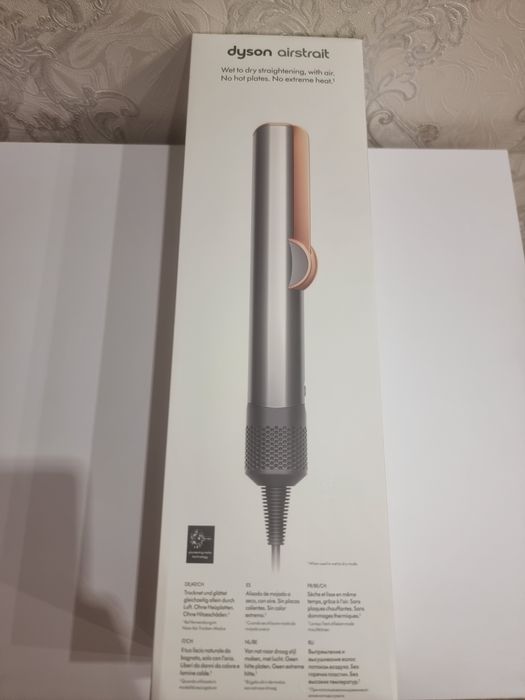 Продам Dyson airstrait