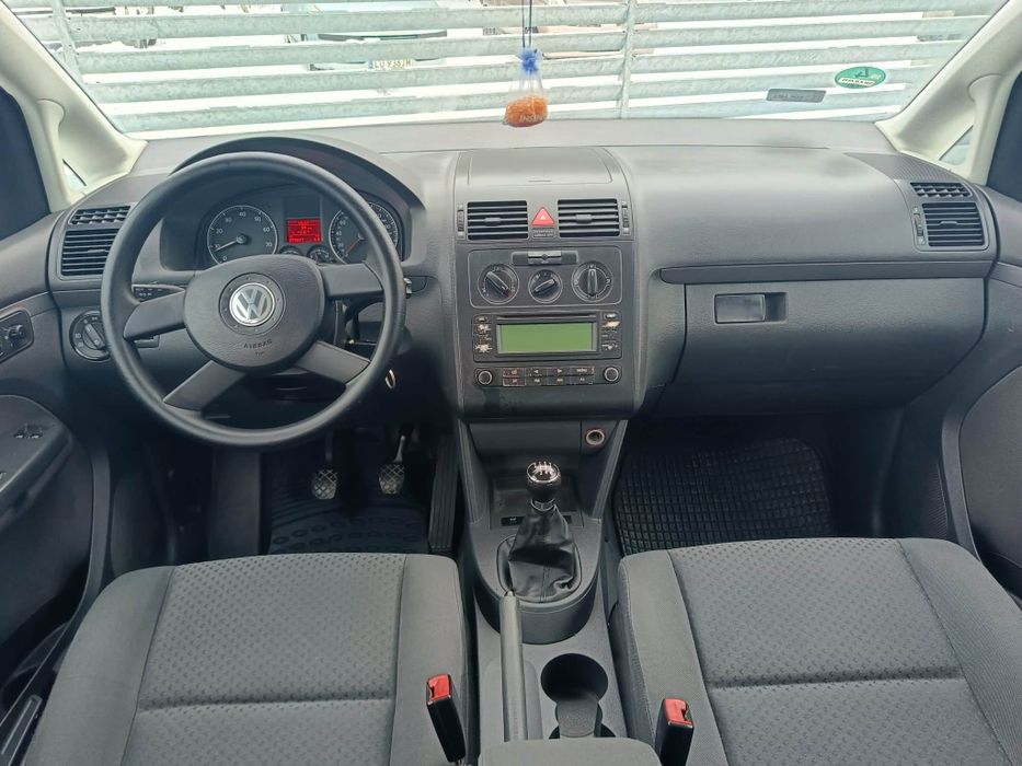 VW touran#1.6benzyna#2003rok#7 osobowy#klima#alusy#