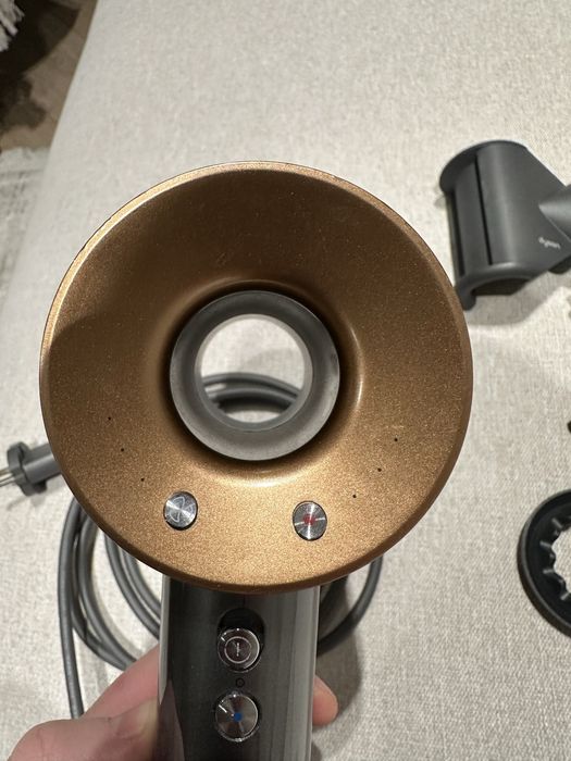 Dyson фен для волос