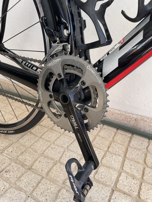 Bicicleta de Ciclismo Fuji em Carbono