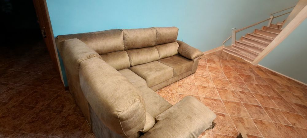 Sofá com chaiselong