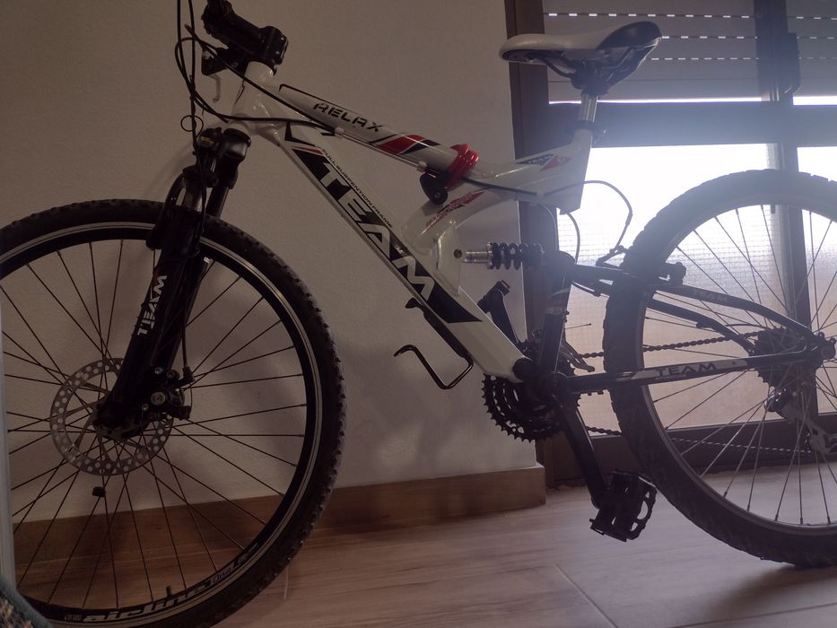 IMPERDÍVEL! Bicicleta Aro 26 – Estilo, Velocidade e Liberdade!