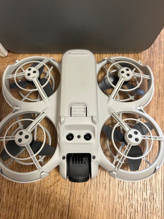 Квадрокоптер Dji neo