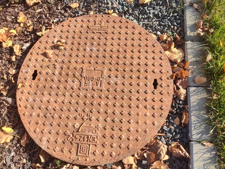 Właz żeliwny 60, pokrywa