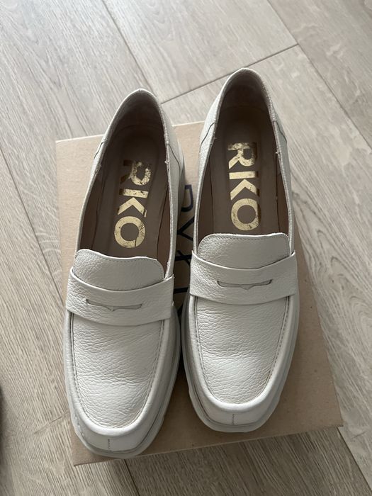 Skórzane loafersy Ryłko, rozm 38