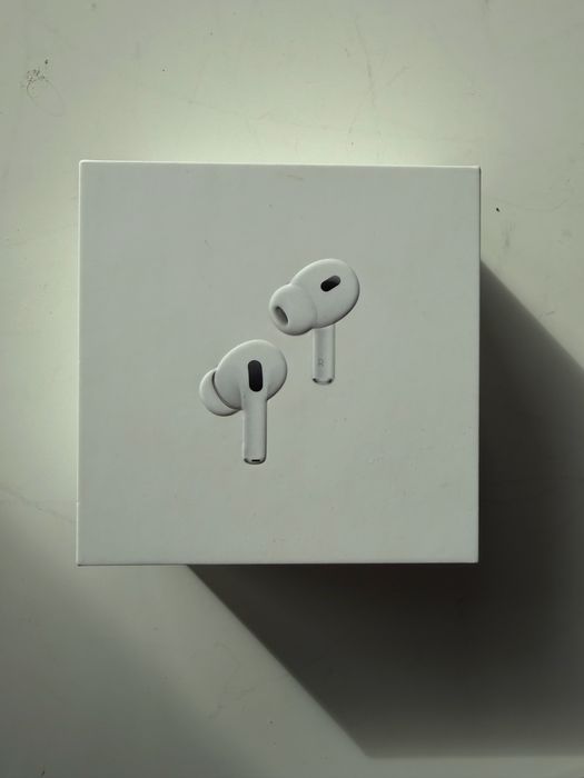 Etui ładujące airpods pro 2 + sluchawki uszkodzone