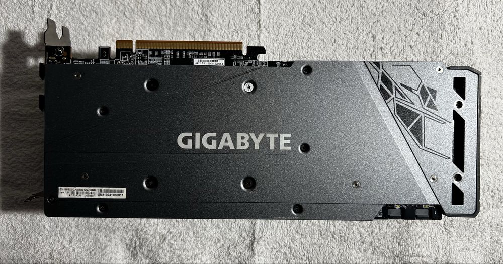 Видеокарта Gigabyte RX6800XT, 16gb ( Не рабочая )