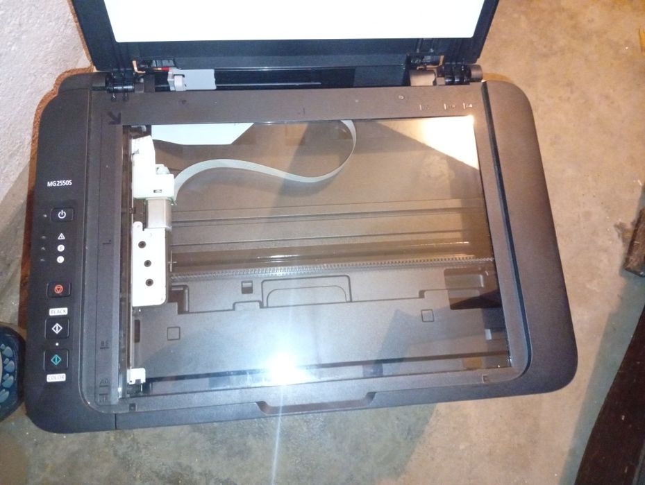 Vendo impressora Canon com caixa