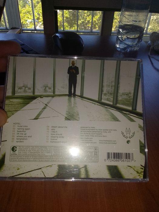 Cd moby hotel em bom estado
