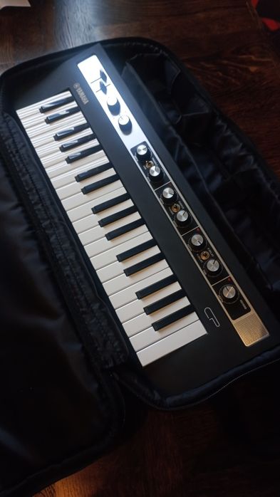 Yamaha reface cp mini pianino
