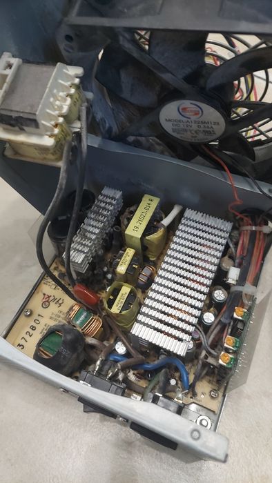 РАБОЧИЙ Блок питания компьютерный  Chieftec CFT-370-P12S, PFC