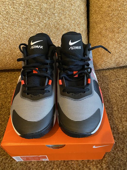 Кросівки Nike AIR MAX IMPACT 4