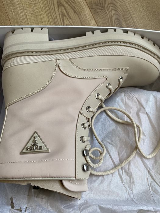 Botki Guess rozmiar 41