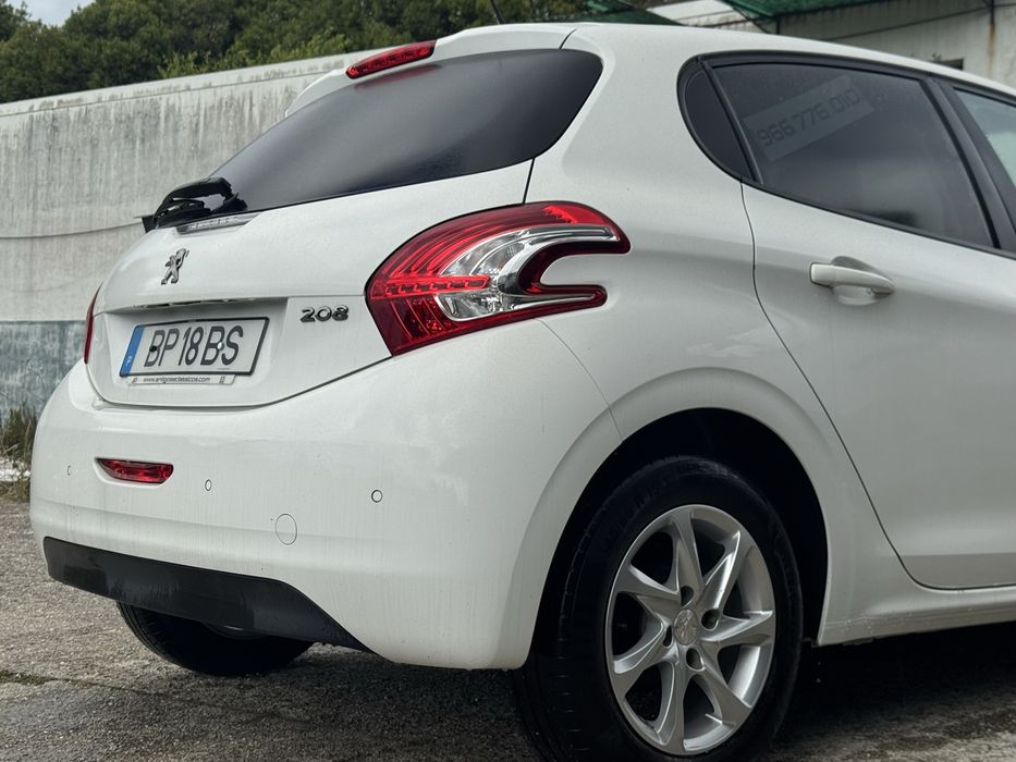 Peugeot 208 1.2 100 mil km revisao feita