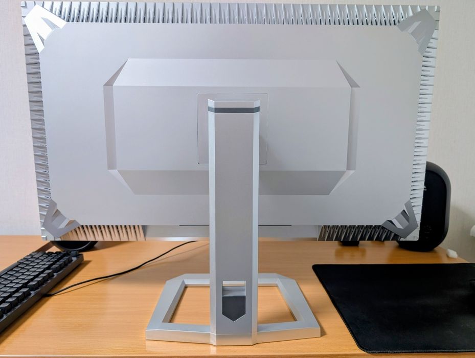 Mini LED монітор INNOCN 32M2V 32" 4k 144 Hz HDR1000 IPS macOS Windows