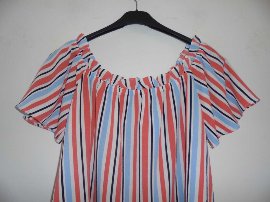 t-shirt de mulher muito bonita