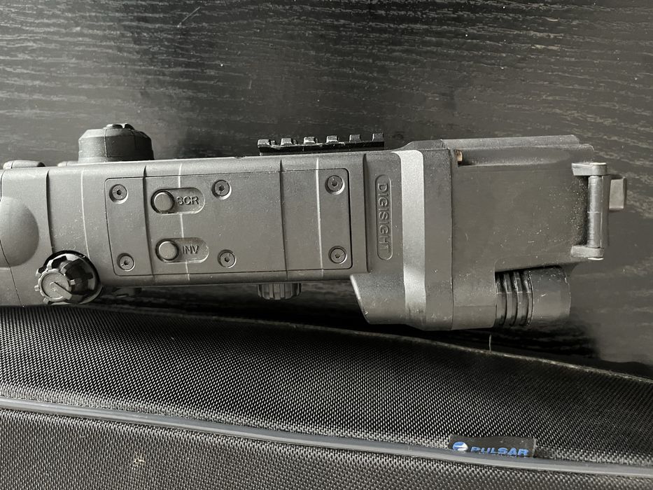 Mira caça visao noturna Pulsar N770UA