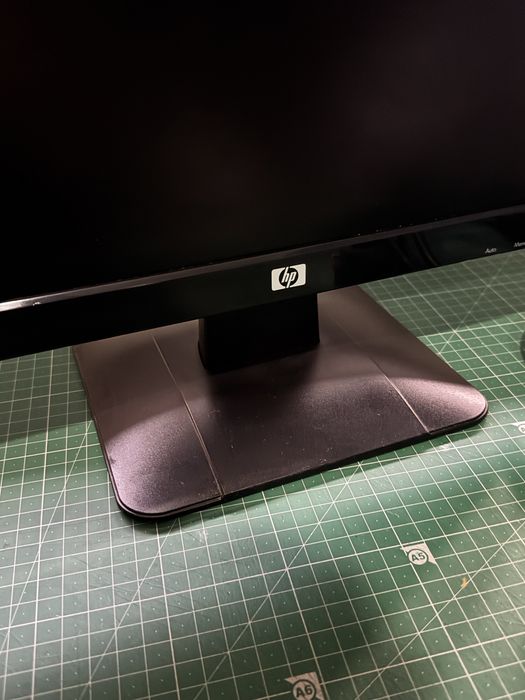 Monitor HP v185ws – Ideal para Escritório, Teletrabalho ou Estudo