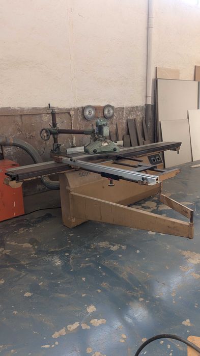 Máquina carpintaria - serra de mesa deslizante SCM