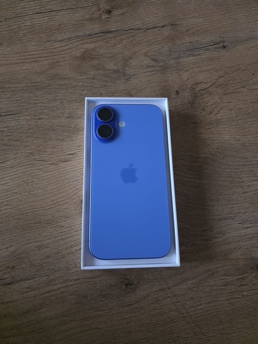 iPhone 16 128GB Ultramaryna, 100% baterii, praktycznie nowy