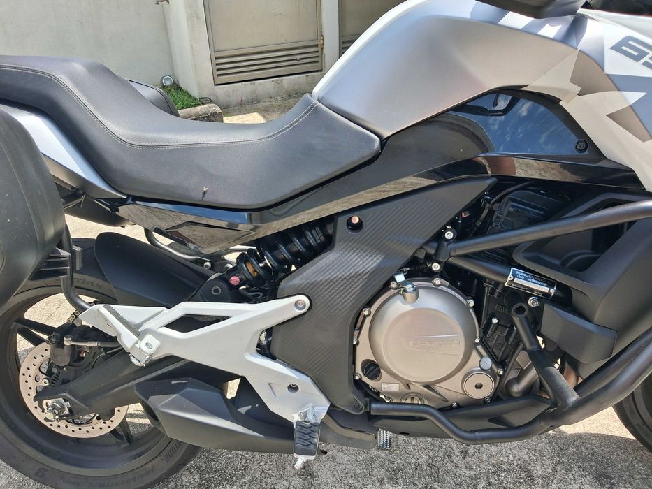 Moto CF 650 MT limitada para carta A2