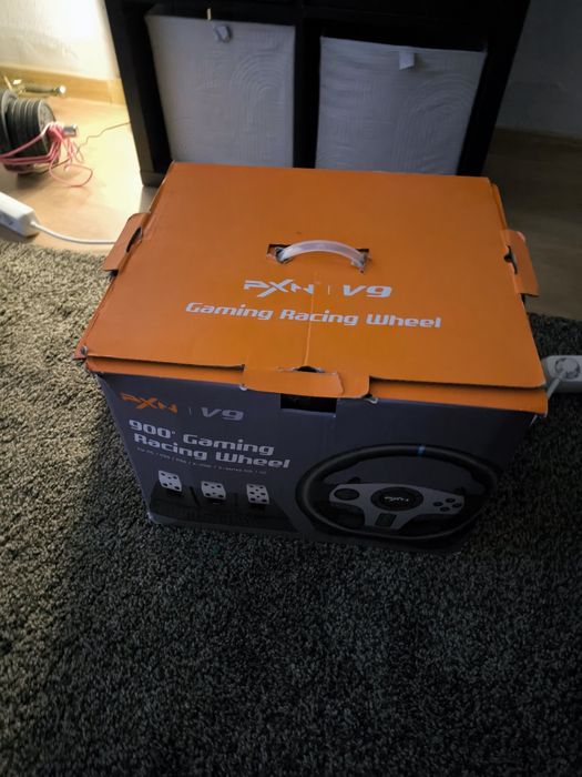 Volante pedais e mudanças