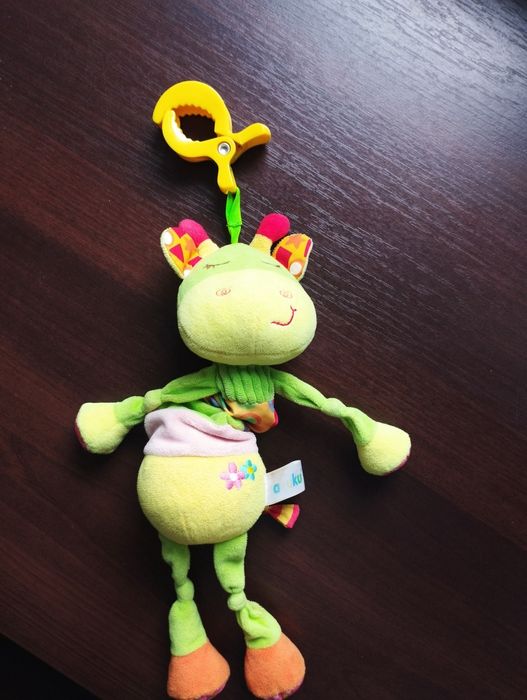 Іграшки підвіски з народження