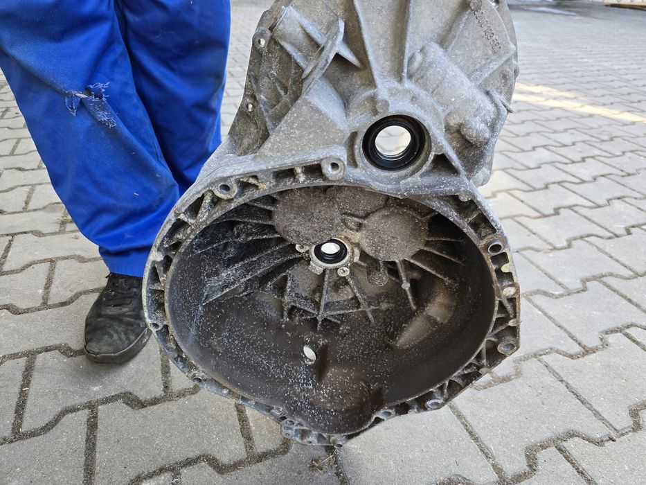 Obudowa skrzyni biegów PK6 Renault Master II Opel Movano