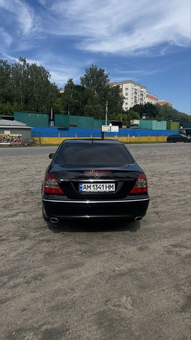 Mercedes w211 e320 2008