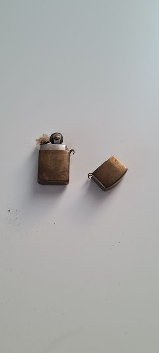 Pequeno isqueiro 2 cm