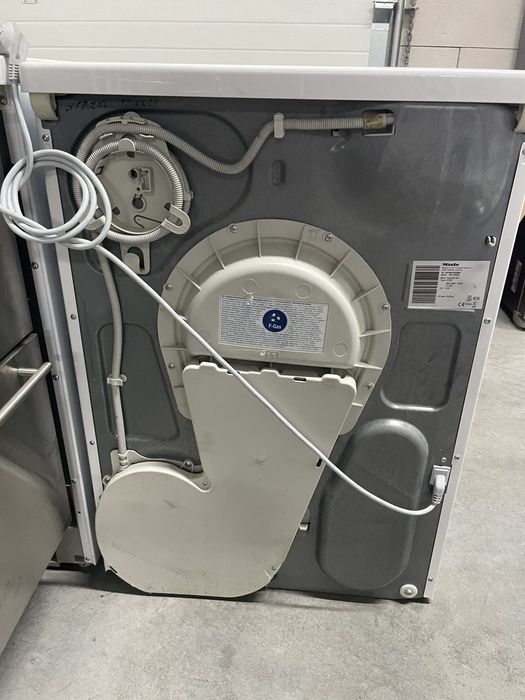 Сушильна машина Miele TKG450 WP ( А270602 ) (тепловий насос)
