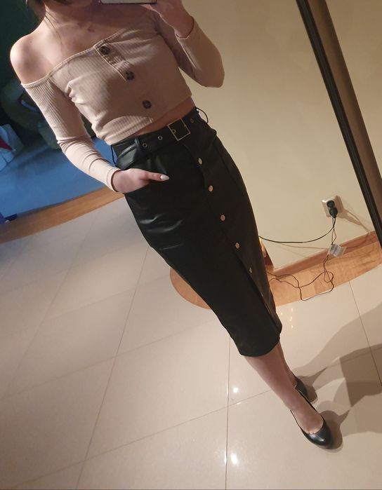 Długa elegancka skajowa spódnica