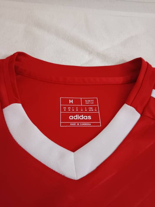 Camisola principal Benfica 2024/25