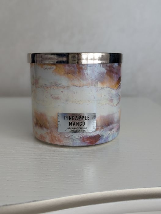 Ароматична воскова свічка з трьома гнотами Bath & Body Works