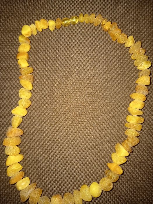 Продам буси, намисто з бурштину