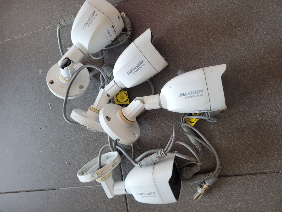 4 kamery hikvision HWT-B120-M