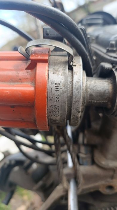 Продам трампльор ауді 100 с4 2.3