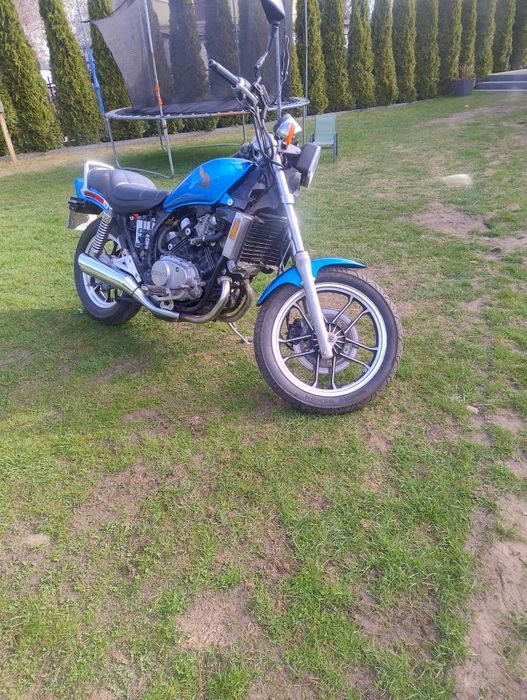 Honda magna vt 500
