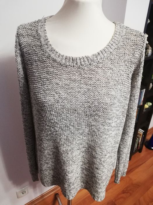 Sweter damski szary