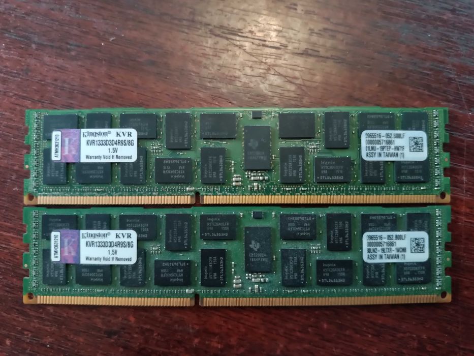 Оперативна пам'ять 16ГБ (2x8ГБ) /DDR3 і 2 жорстких диски по 500ГБ