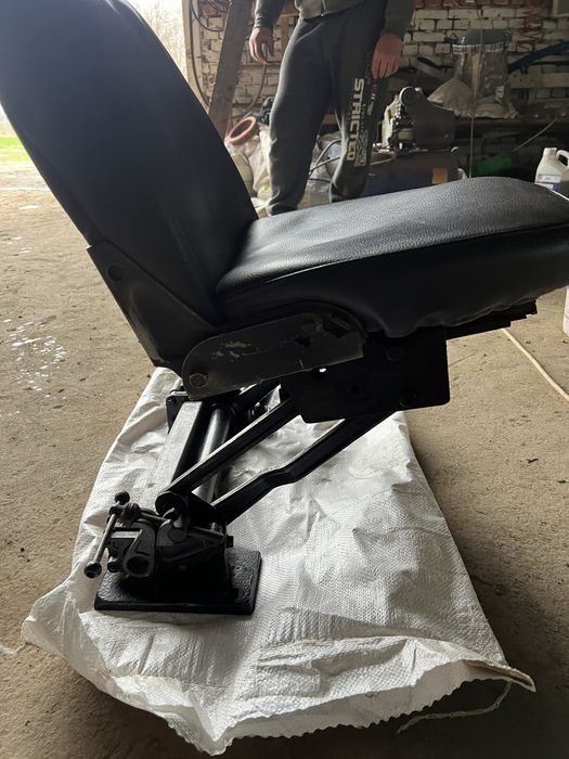 Польське Сидіня для трактора мтз