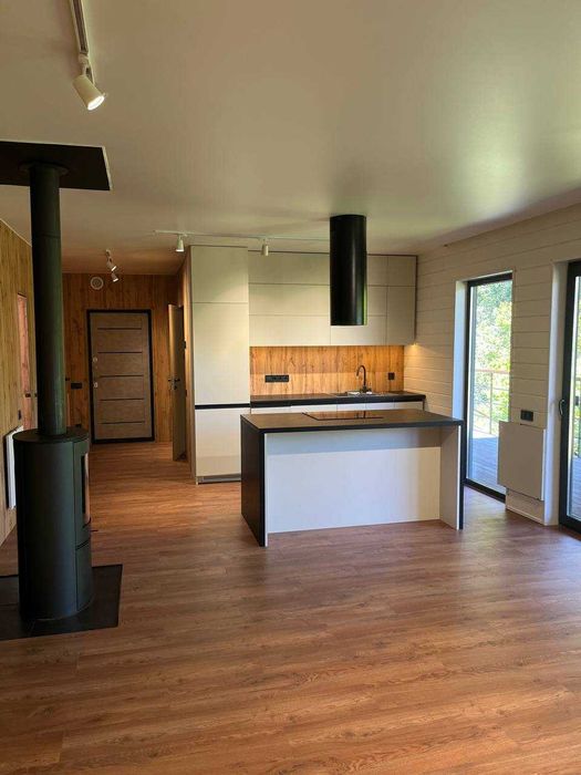 Котедж під ключ 105 м² з ремонтом та виходом до річки в м. Яремче