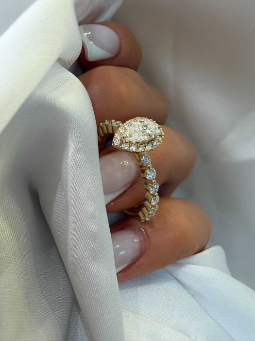 Pierścionek z diamentami naturalnymi 0.94 CT