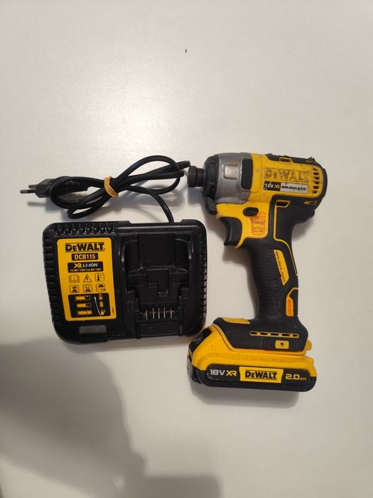 DeWalt dcf787+ Aku i ładowarka